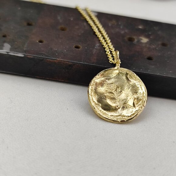 Gold necklace. 14 karat solid yellow gold necklace Raw pendant. Handmade pendant - Picture 8 of 15